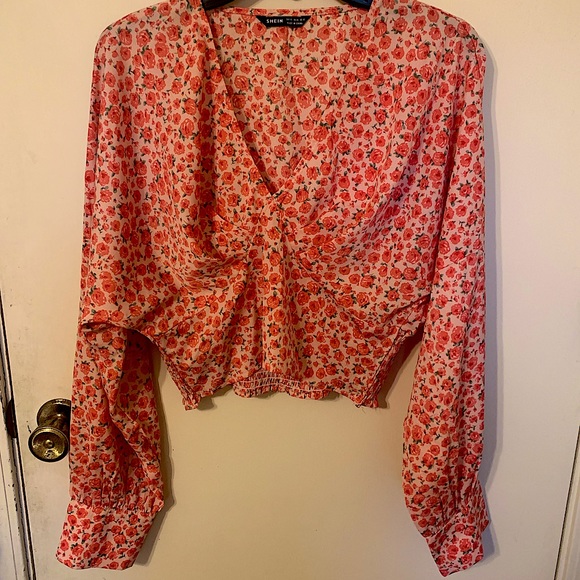 Floral Top - Picture 1 of 4